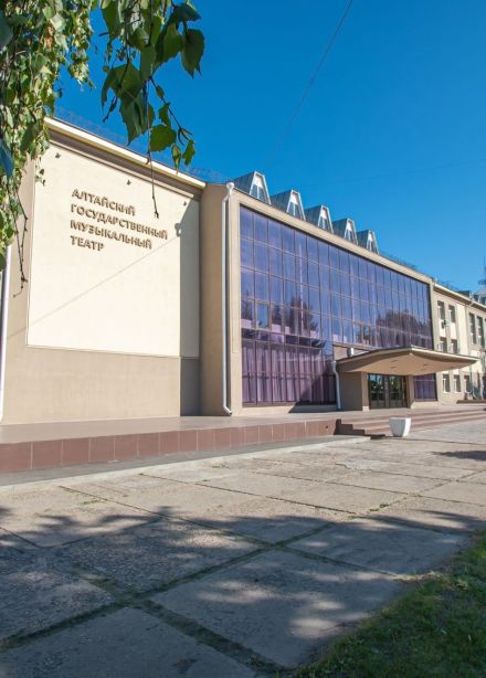 Спектакль «Директор театра. Песни Катулла»