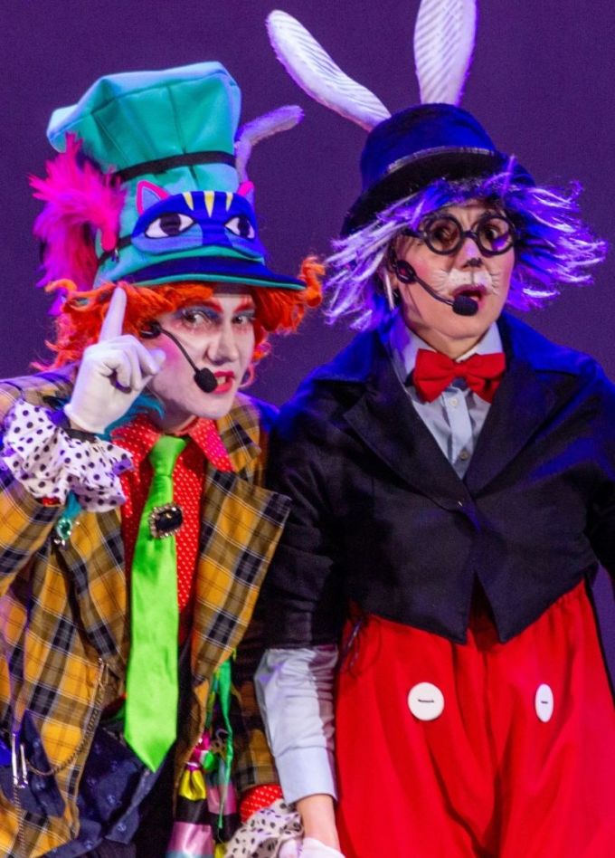 Спектакль «Алиса в Новогодней стране чудес»