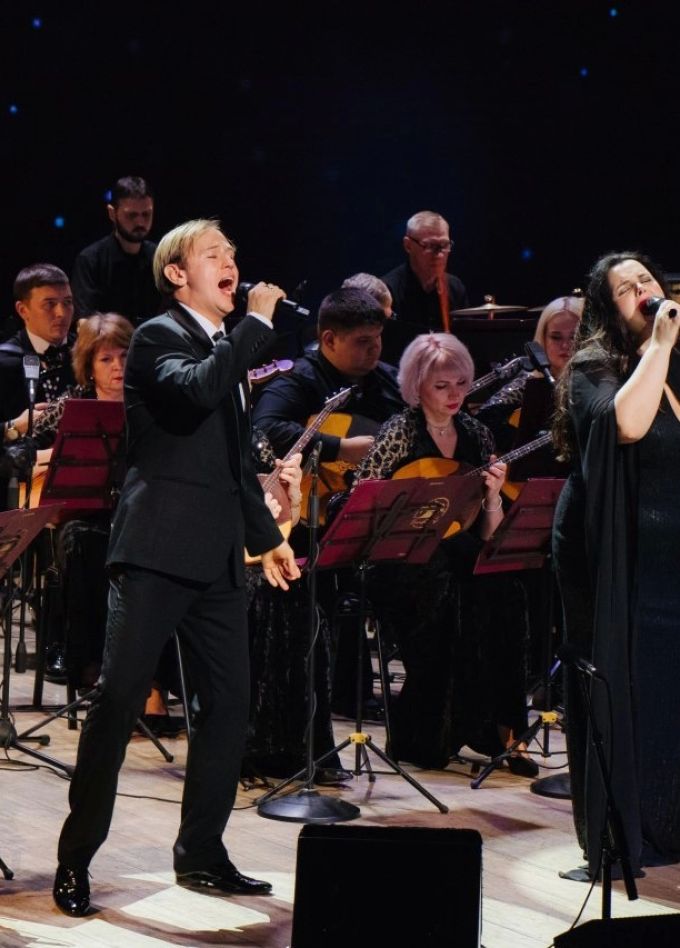 Опера на балалайках!