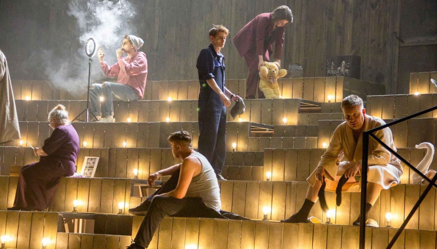 интуиция театр драмы барнаул. интуиция спектакль хабенский. театр современник спектакль интуиция. спектакль интуиция современник. интуиция спектакль современник фото.